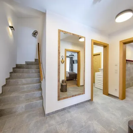 Nationalpark Mittereggspitze Ferienhaus *